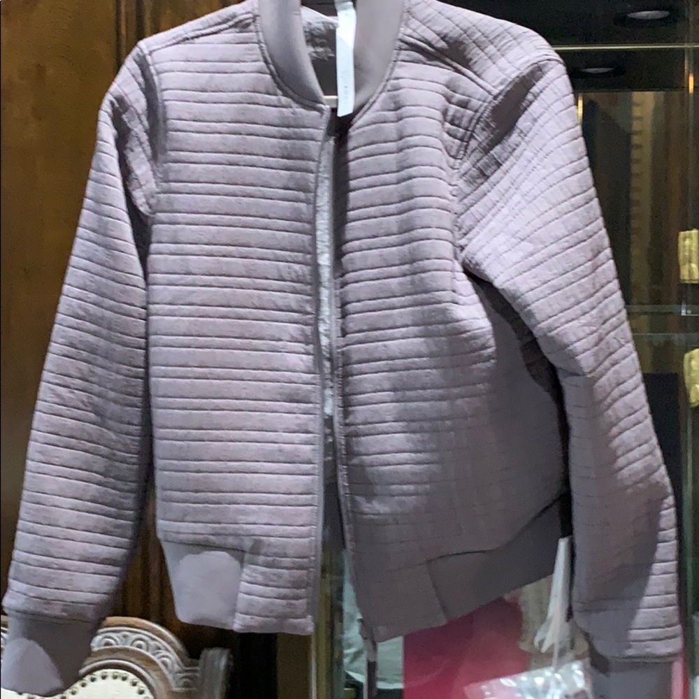 Lululemon Serene Travel Bomber